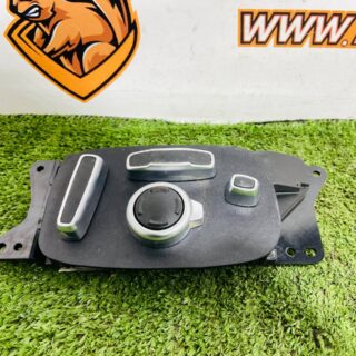 LR112916 Electric seat adjuster switch, left Range Rover Velar L560 (2018-) used cost 120 € in stock 1 pcs.