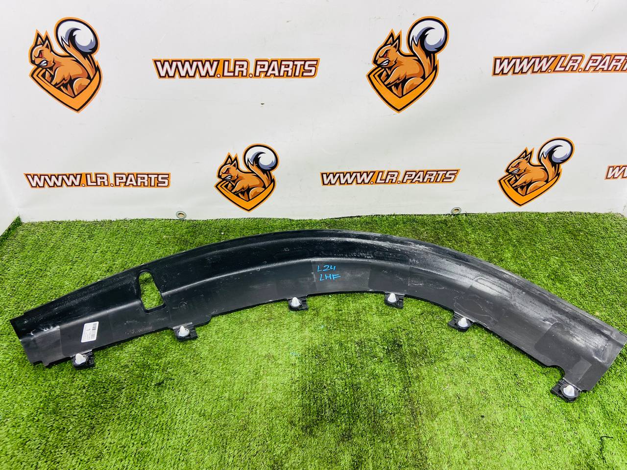 LR151526 Interior trim molding of the front left door for Range Rover L460 (2023-) Used cost 80 € in stock 2 pcs.