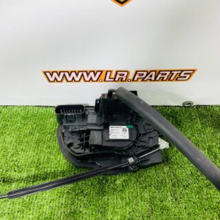 LR153726 Rear right door lock for Range Rover Sport L461 (2023-) Used cost 240 € in stock 2 pcs.