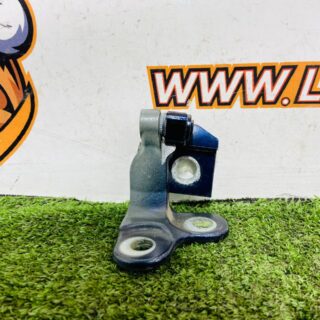 LR157458 Upper right rear door hinge Range Rover Sport L461 (2023-) Used cost € in stock 1 pcs.