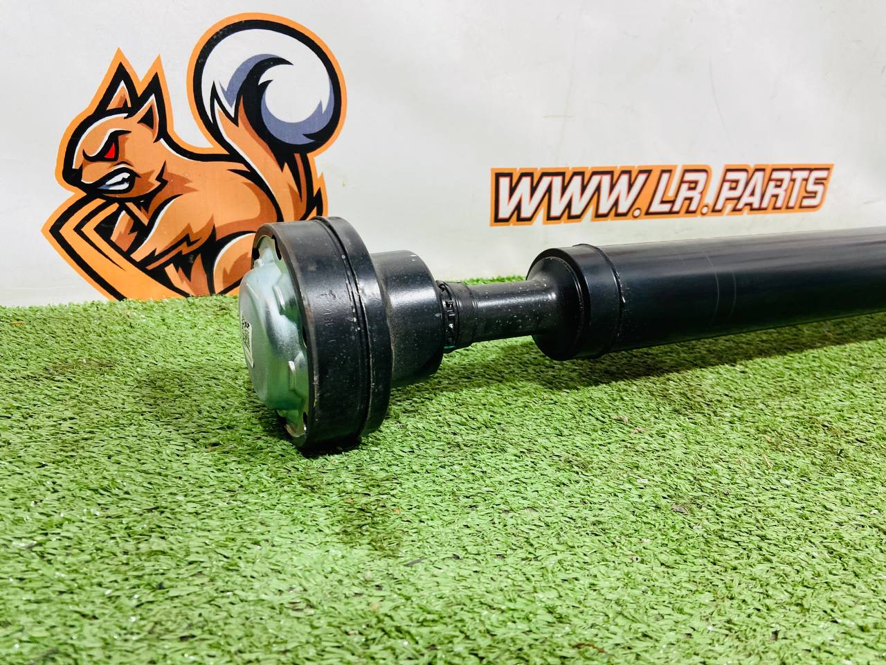 LR165059 Cardan shaft Range Rover Sport L461 (2023-) Used cost € in stock 1 pcs.