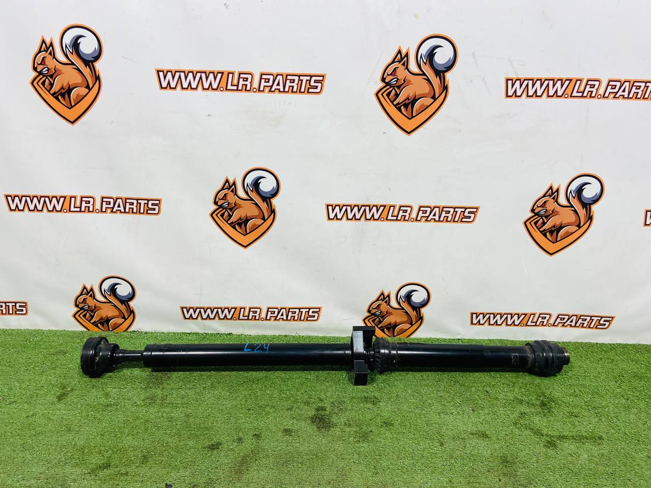 LR165059 Cardan shaft Range Rover Sport L461 (2023-) Used cost € in stock 1 pcs.