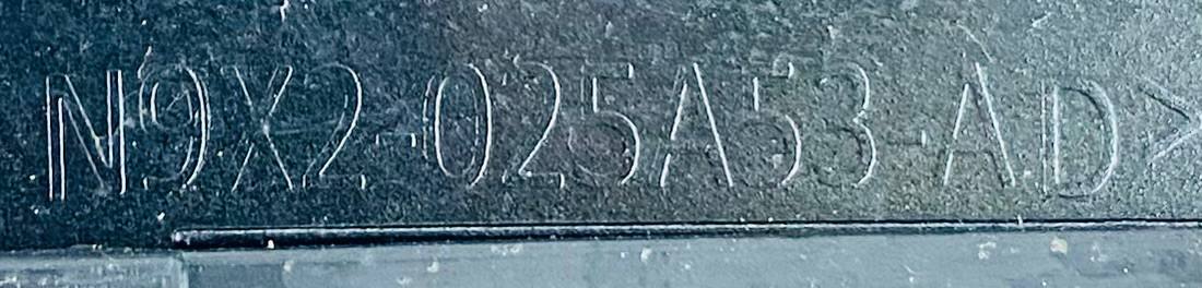 LR169613 Used front left strut molding for Range Rover Sport L461 (2023-) cost € in stock 1 pcs.
