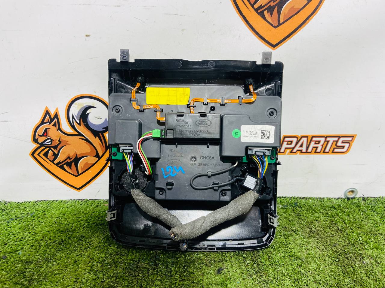 LR173240 Ceiling console assembly Range Rover Sport L461 (2023-) Used cost € in stock 1 pcs.