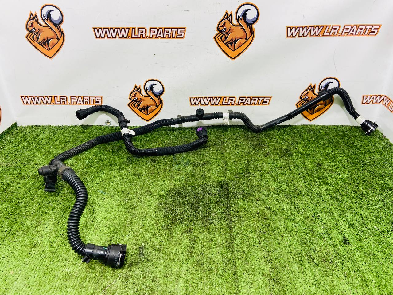 LR174697 Radiator Hose Range Rover Sport L461 (2023-) Used cost € in stock 1 pcs.