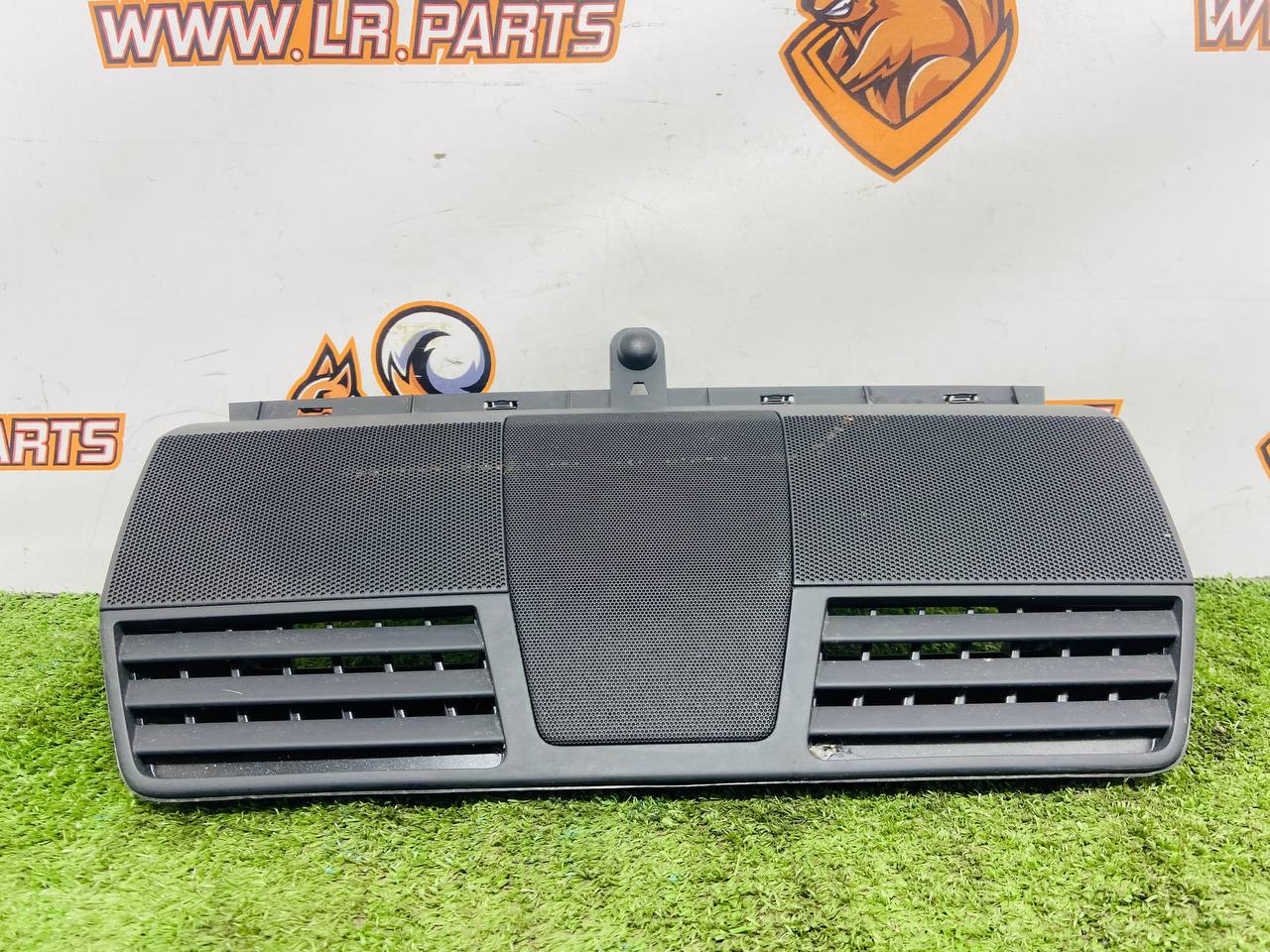 LR176655 Central Dashboard Deflector Range Rover Sport L461 (2023-) Used cost € in stock 1 pcs.