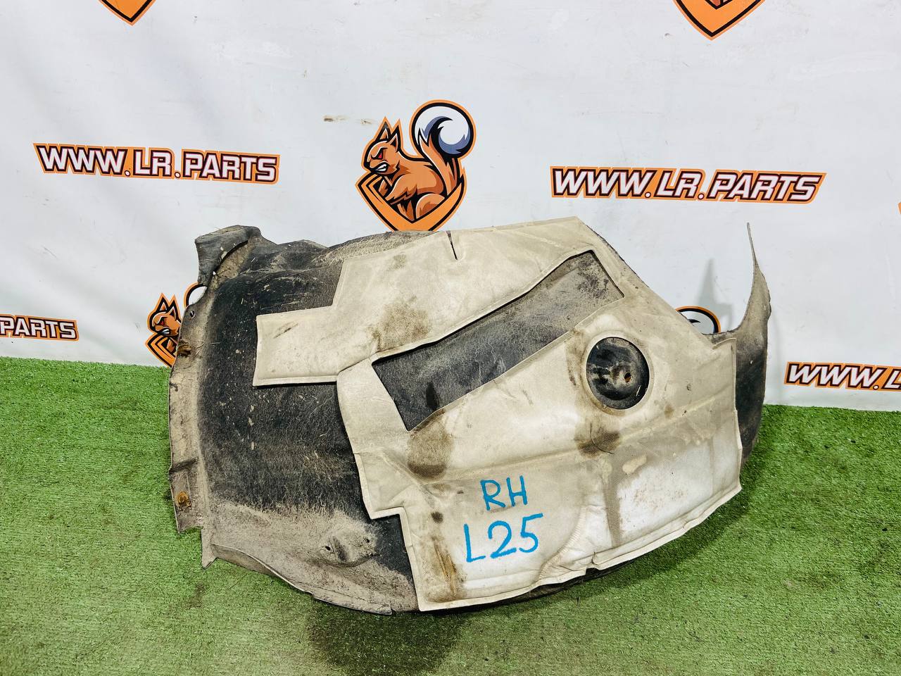 LR177927 Front right mudguard (rear part) Range Rover Sport L494 (2014-2022) Used - Image 35