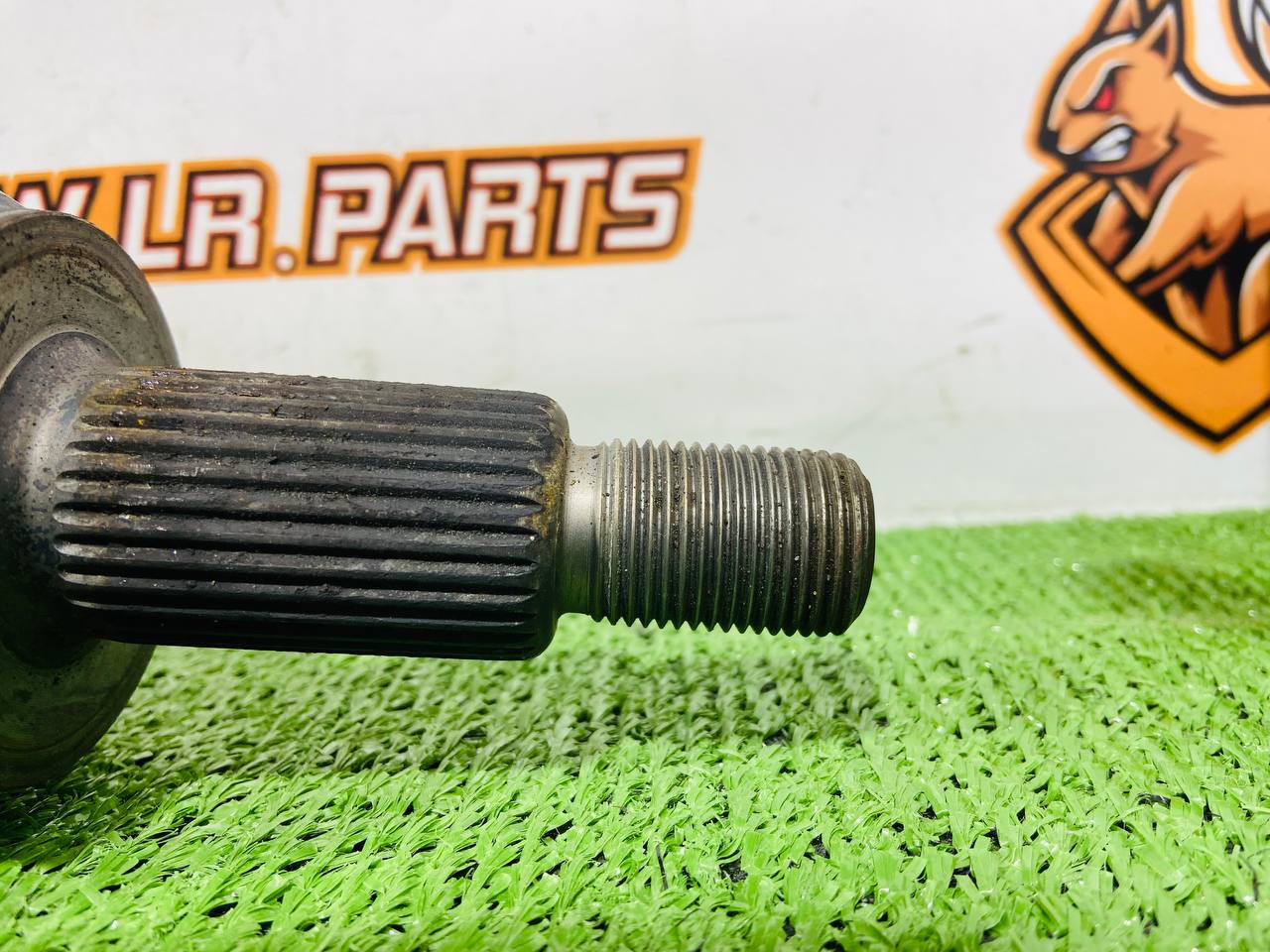 LR180070 Front axle shaft 2.0TD left Land Rover Discovery Sport L550 (2015-) USED cost 330 € in stock 4 pcs.