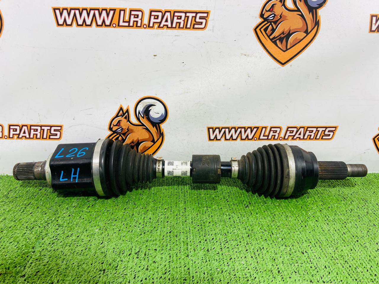 LR180070 Front axle shaft 2.0TD left Land Rover Discovery Sport L550 (2015-) USED cost 330 € in stock 4 pcs.