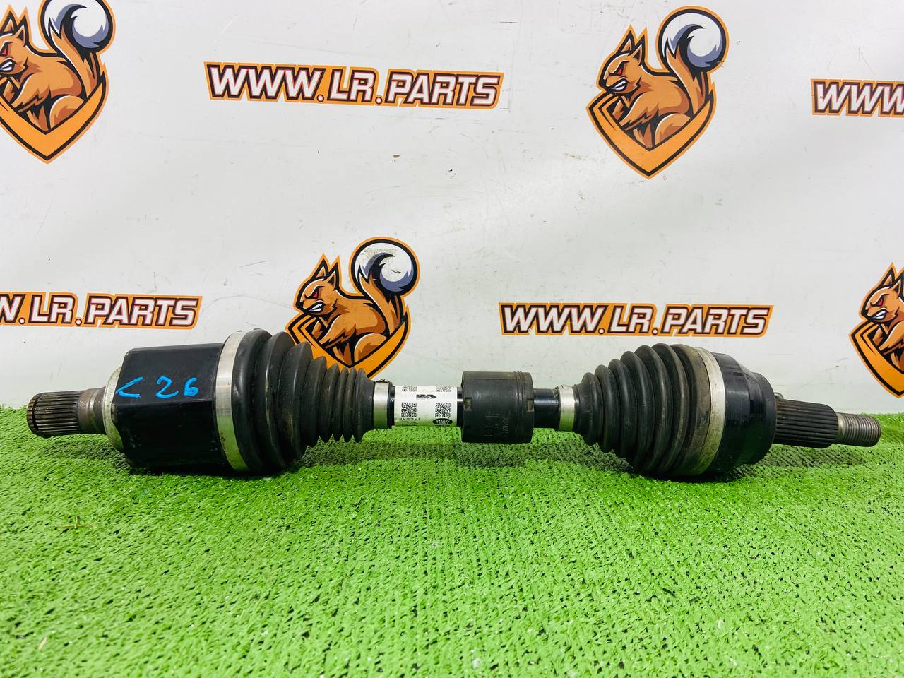 LR180070 Front axle shaft 2.0TD left Land Rover Discovery Sport L550 (2015-) USED cost 330 € in stock 4 pcs.