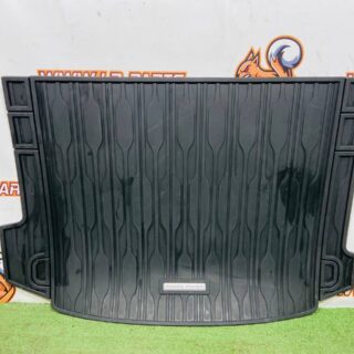 VPLZS0493 Trunk mat for Range Rover Evoque New L551 (2019-) Used cost  € in stock 1 pcs.