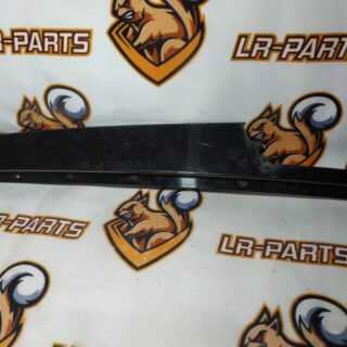 LR074780 Door molding front left swivel Land Rover Discovery Sport L550 (2015-) Used cost 25 € in stock 1 pcs.