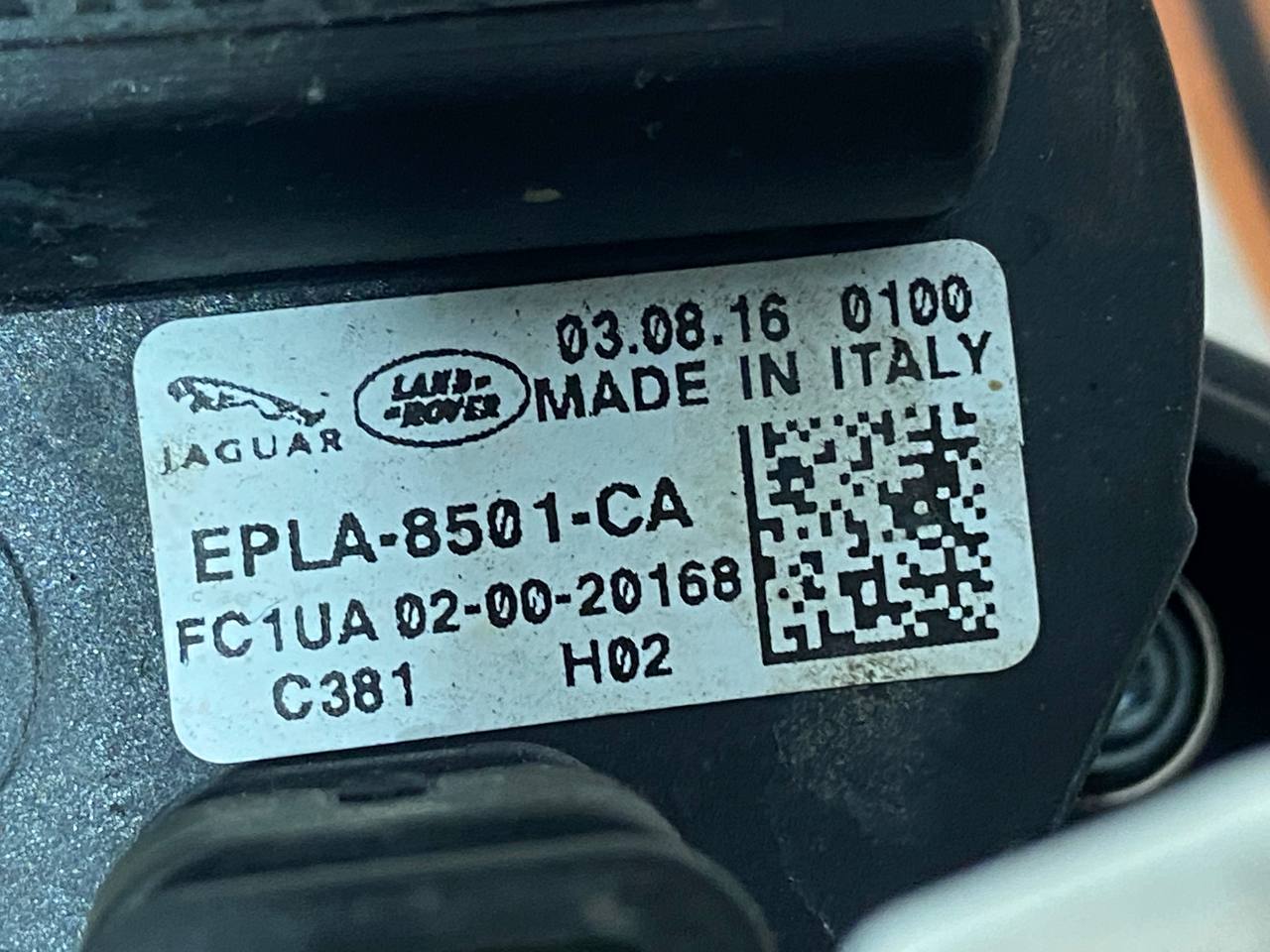 LR095160 Additional cooling system pump Range Rover Sport L494 (2014-2022) Used cost 70 € in stock 9 pcs.