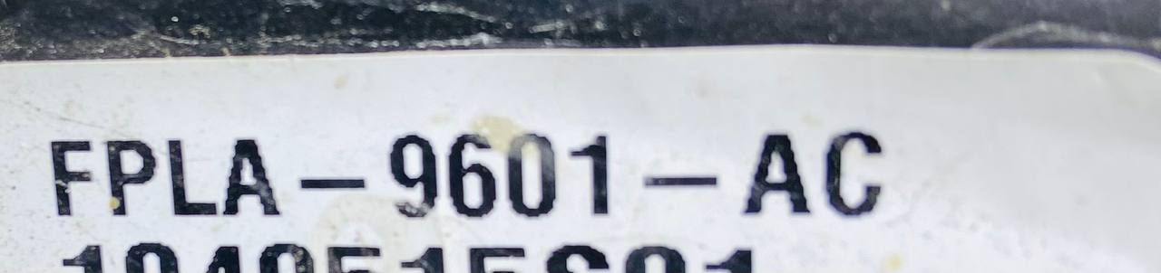 LR095546 Air filter housing left 3.0TD 2.0TD Range Rover Sport L494 Used - Image 34