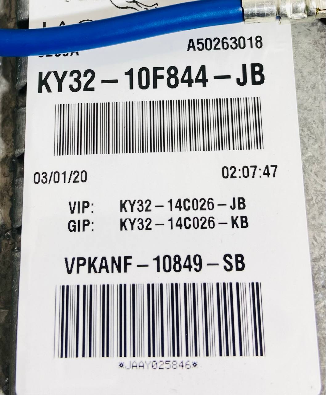 LR120551 Dashboard TFT Land Rover Discovery 5 L462 (2017-) Used cost 700 € in stock 2 pcs.