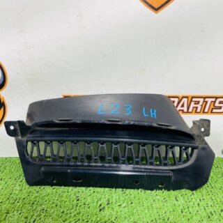 LR127529 Air duct left front bumper grille Land Rover Discovery Sport L550 (2015-) Used cost  € in stock 1 pcs.