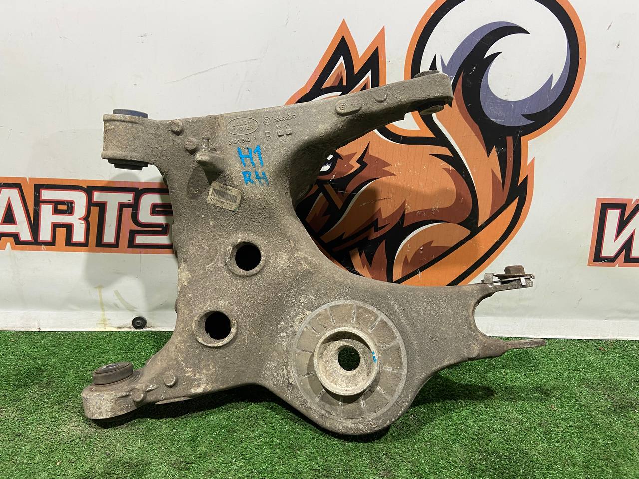 LR139495 Rear right lower lever Range Rover L405 (2013-2021) Used - Image 24