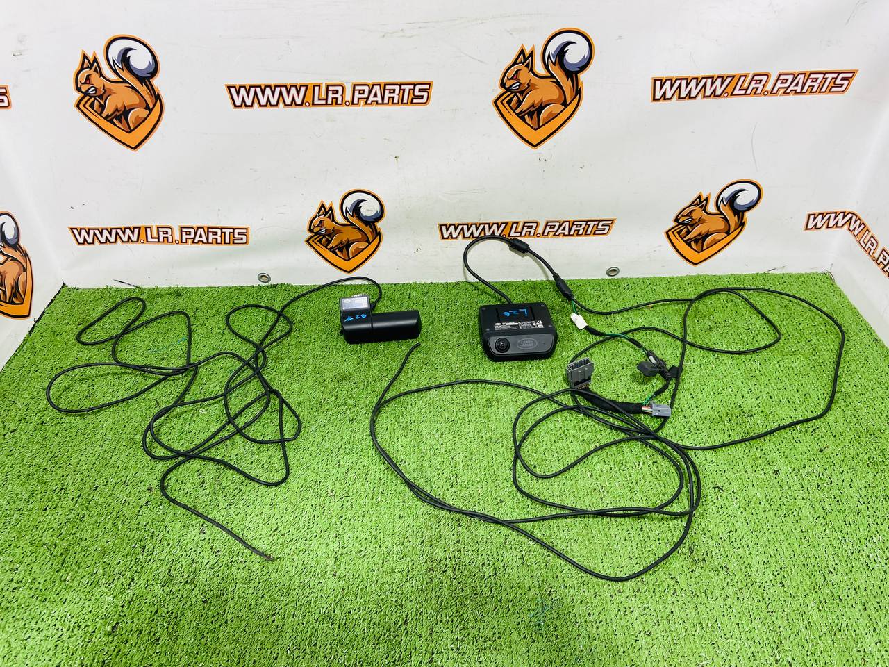 VPLKV0134 Complete set of Range Rover Evoque New L551 (2019-) front and rear camera video recorder Used cost € in stock 1 pcs.