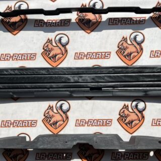 523123487 Central radiator deflector for Land Rover Discovery Sport L550, New Evogue L551 cost 140 € in stock 1 pcs.