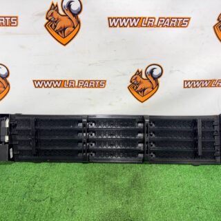 523123501 Upper Range Rover L460 ventilation deflector blinds cost 260 € in stock 1 pcs.