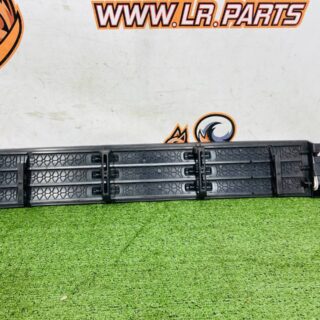 523123502 Ventilation deflector blinds for Range Rover Sport L461 (2023-) Used cost  € in stock 1 pcs.