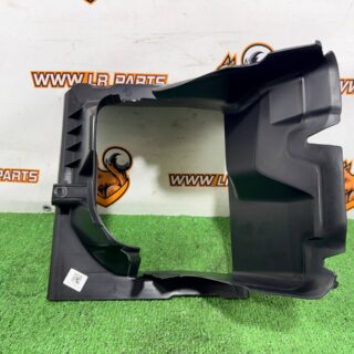 523123762 Right Additional Radiator Deflector New Defender L663 cost 70 € in stock 1 pcs.