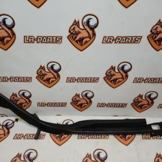 LR034419 Left upper trunk lid molding Range Rover L405 (2013-2023) Used cost 45 € in stock 1 pcs.