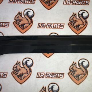 LR112411 Roof molding left rear (not for roof rails) Land Rover Discovery 5 L462 (2017-) used cost 57 € in stock 1 pcs.