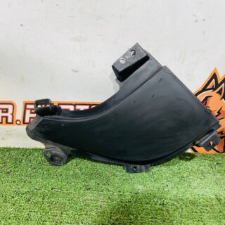 LR114725 Left front bumper plug Range Rover Evoque New L551 (2019-) Used cost  € in stock 1 pcs.