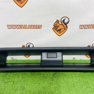 LR129763 Rear right ceiling cladding finish for Land Rover New Defender L663 (2020-) Used cost  € in stock 1 pcs.
