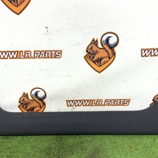 LR130056 Front right upper door trim panel for Land Rover New Defender L663 (2020-) Used"" cost  € in stock 1 pcs.