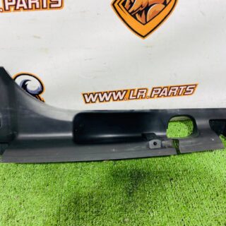 LR130645 Right trunk lid lining for Land Rover New Defender L663 (2020-) Used cost  € in stock 1 pcs.