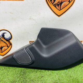 LR130718 Right door mirror cover for Land Rover New Defender L663 (2020-) Used cost  € in stock 1 pcs.