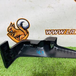 LR131826 Left rear seat mounting overlay for Land Rover New Defender L663 (2020-) Used cost  € in stock 1 pcs.