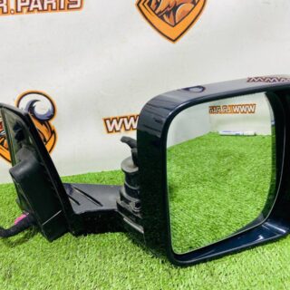 LR132552 Right exterior mirror without cover for Land Rover New Defender L663 (2020-) Used cost  € in stock 1 pcs.