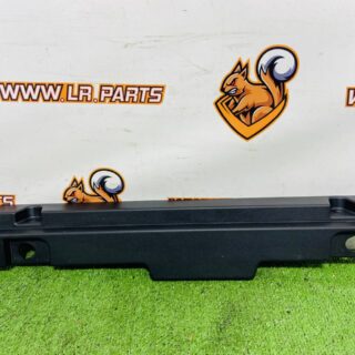 LR132605 Support of cargo compartment panels for Land Rover New Defender L663 (2020-) Used cost  € in stock 1 pcs.