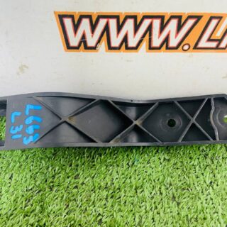 LR132661 Bracket for rear bumper mounting Land Rover New Defender L663 (2020-) Used cost  € in stock 2 pcs.