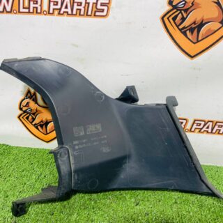 LR132667 Left front bumper air duct Land Rover New Defender L663 (2020-) used. cost  € in stock 1 pcs.