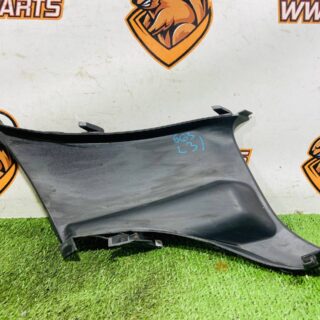 LR132667 Front bumper left air duct Land Rover New Defender L663 (2020-) Used cost  € in stock 1 pcs.