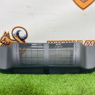 LR137294 Salon mirror cover for Land Rover New Defender L663 (2020-) Used cost  € in stock 1 pcs.