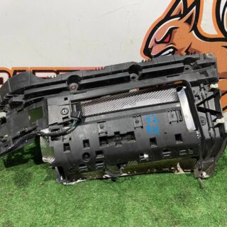 LR139037 Right hands free tailgate sensor Range Rover L405 (2013-2021) used cost 100 € in stock 1 pcs.