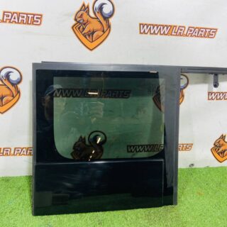 LR146293 Right side rear door glass for Land Rover New Defender L663 (2020-) Used cost  € in stock 1 pcs.