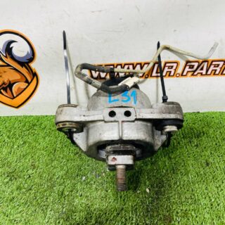 LR146350 Left right engine mount Land Rover New Defender L663 (2020-) Used cost  € in stock 2 pcs.