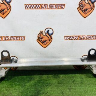 LR147834 Rear bumper amplifier for Land Rover New Defender L663 (2020-) Used cost  € in stock 1 pcs.