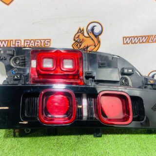 LR147942 Left rear lamp Land Rover New Defender L663 (2020-) Used cost  € in stock 1 pcs.