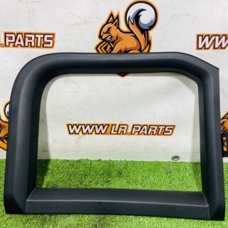 LR149591 Molding window frame right rear Land Rover New Defender L663 (2020-) Used cost  € in stock 1 pcs.