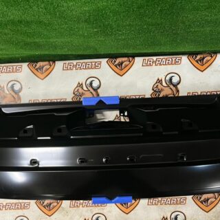 LR151861 Lower trunk lid of Range Rover L460 cost 790 € in stock 1 pcs.