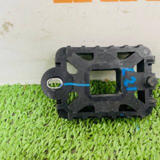 LR152143 Upper Radiator Support (Insulator) Range Rover Sport L461 (2023-) Used cost  € in stock 1 pcs.