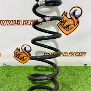 LR159034 Front left / right spring Land Rover New Defender L663 (2020-) Used cost  € in stock 1 pcs.