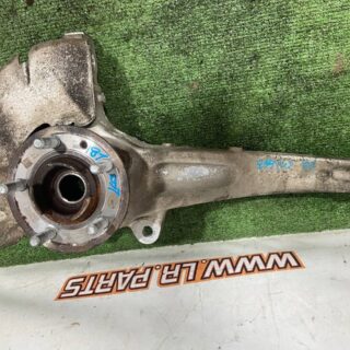 LR162783 Rotary Fist (hub) front left Land Rover New Defender L663 (2020-) Used cost  € in stock 1 pcs.